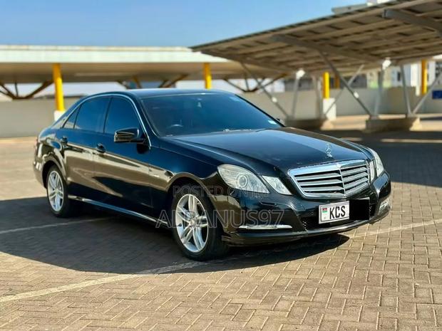Mercedes-Benz E250 2012 Black