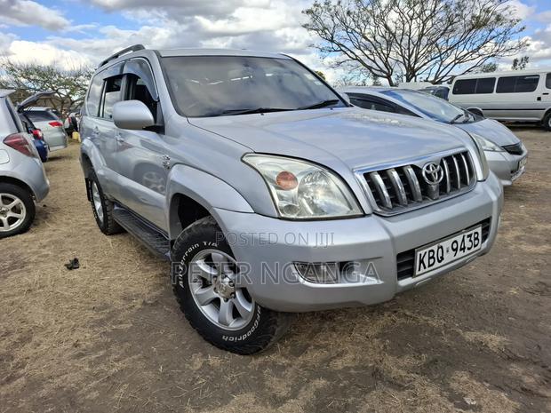 Toyota Land Cruiser Prado 3.0 D-4D 5dr 2005 Silver