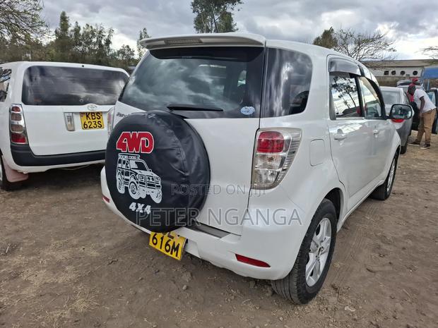 Toyota Rush 1.5 RWD 2009 White