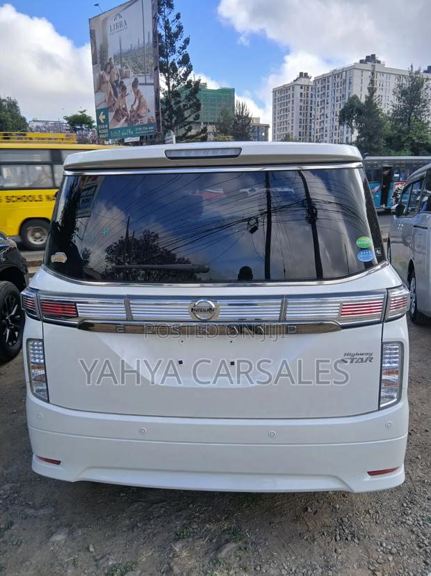 Nissan Elgrand 2019 White