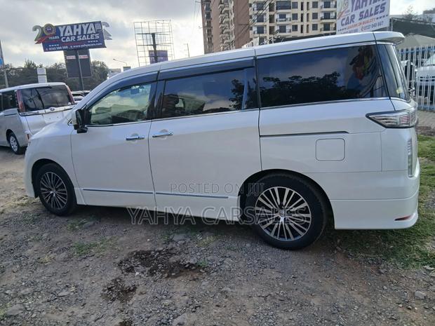 Nissan Elgrand 2019 White