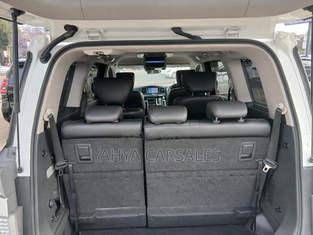Nissan Elgrand 2019 White