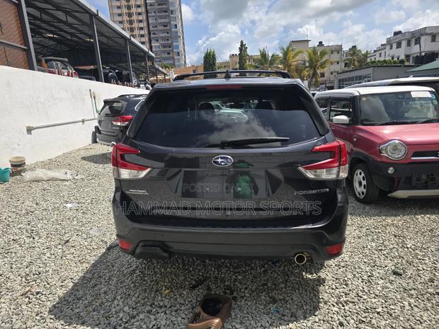 Subaru Forester Premium AWD 2019 Black