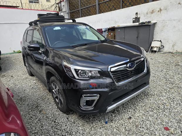 Subaru Forester Premium AWD 2019 Black