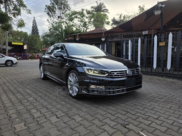 Volkswagen Passat 2.0T SE R-Line 2019 Black