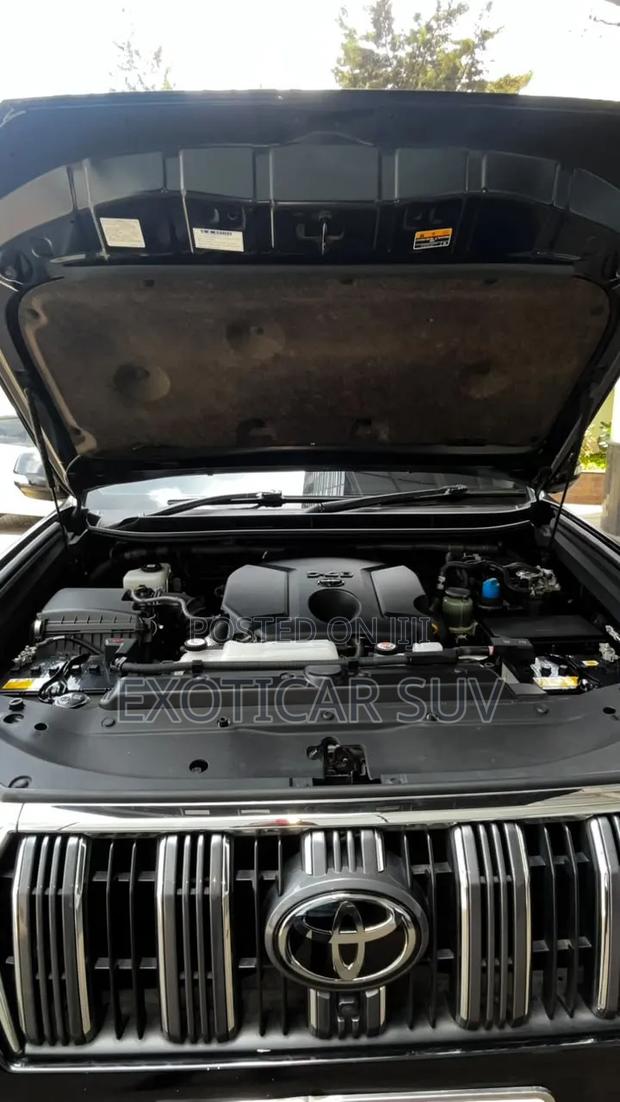Toyota Land Cruiser Prado 2.8 2023 Black