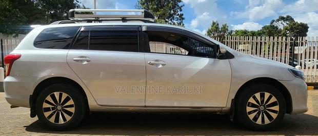 Toyota Corolla Fielder 2011 Silver
