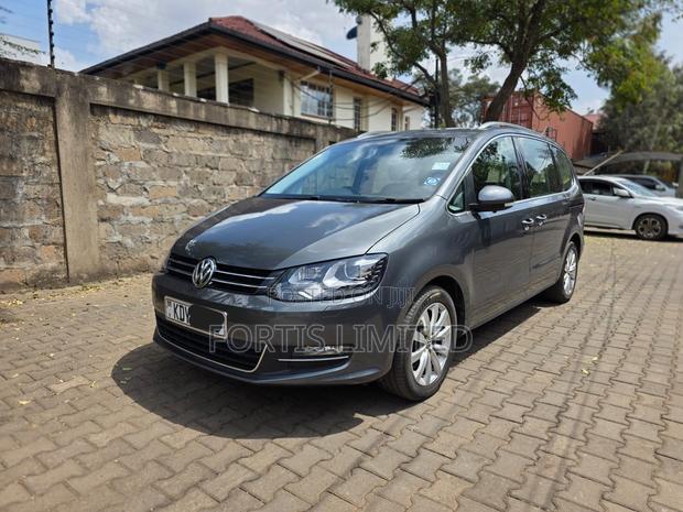 Volkswagen Sharan 2019 Gray