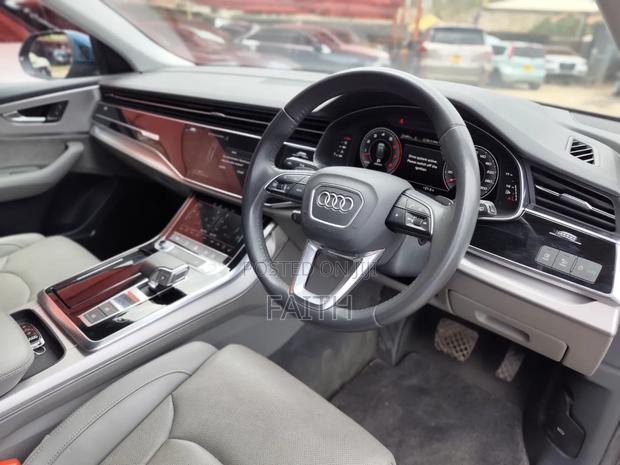 Audi Q8 3.0T Premium AWD quattro 2019 Blue