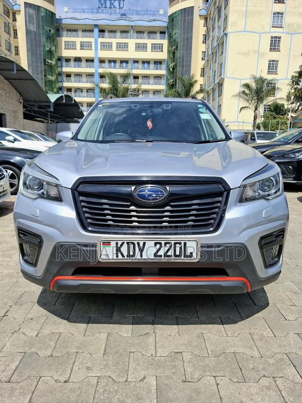 Subaru Forester 2018 Silver