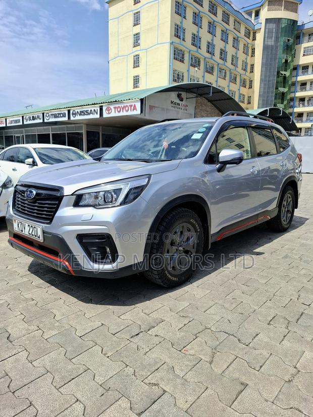 Subaru Forester 2018 Silver
