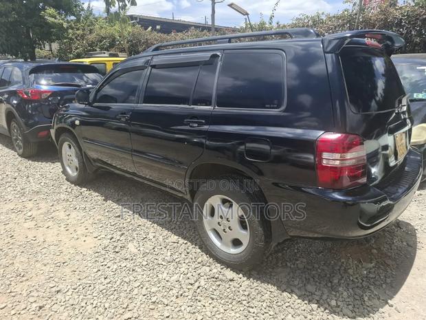 Toyota Kluger 2002 Black