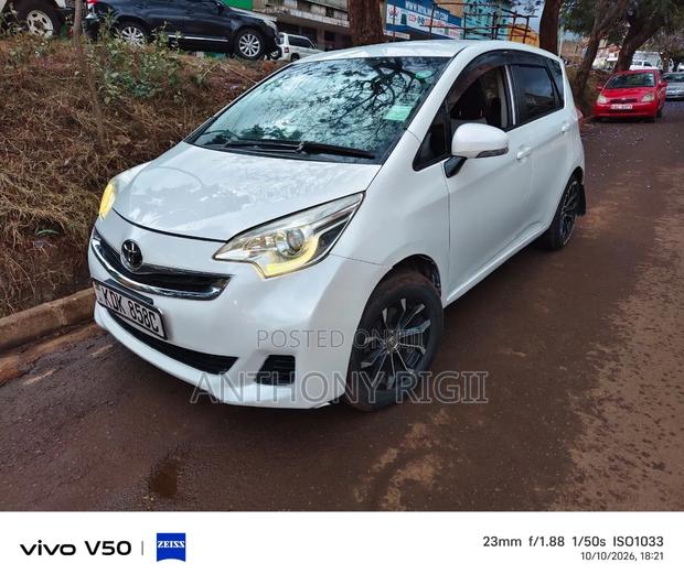 Toyota Ractis 1.5 FWD 2016 White