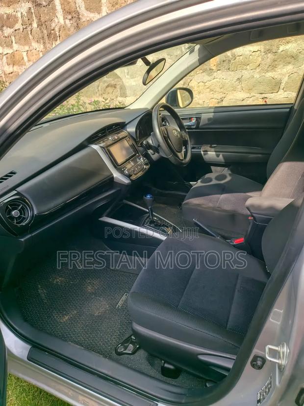 Toyota Corolla Fielder 2019 Silver