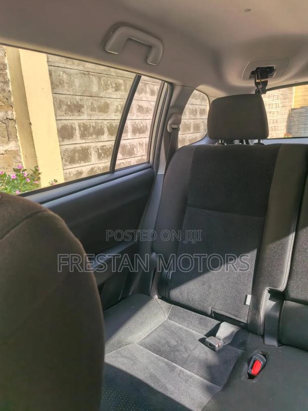Toyota Corolla Fielder 2019 Silver