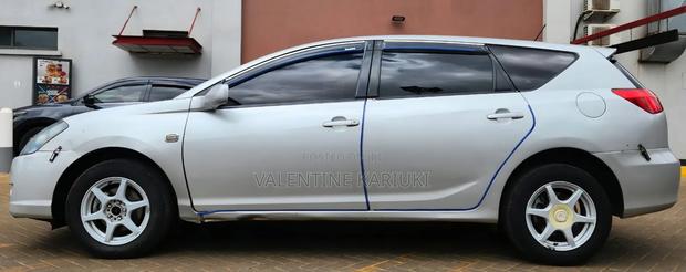 Toyota Caldina 2005 Silver