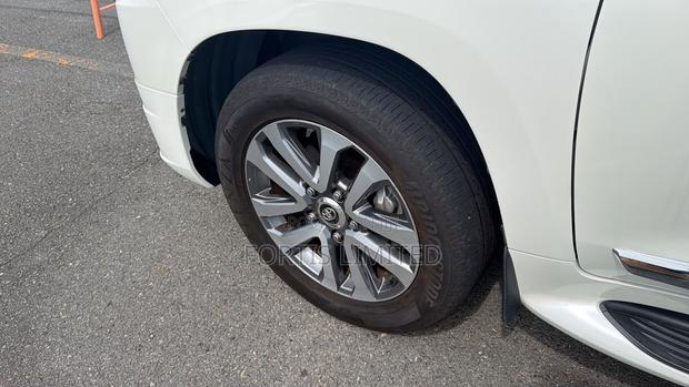 Toyota Land Cruiser 4.6 V8 ZX 2020 White