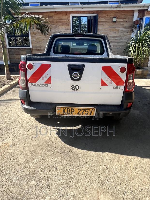 Nissan NP200 2011 White
