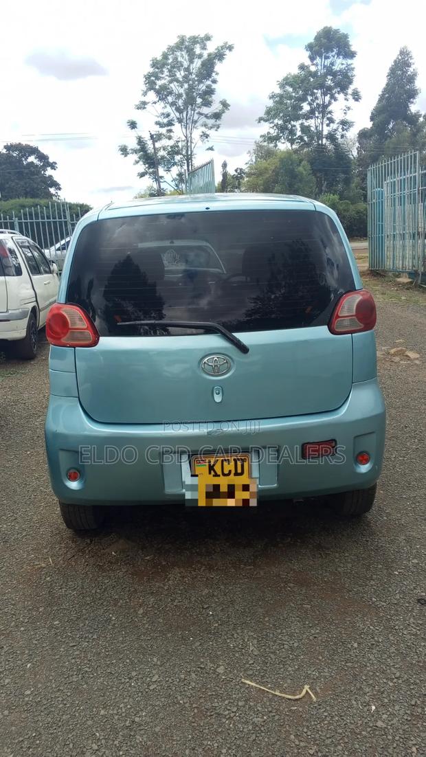 Toyota Porte 2008 Blue