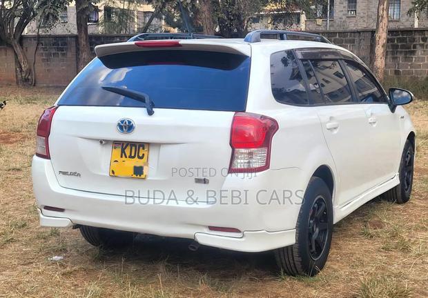 Toyota Corolla Fielder 2014 Pearl