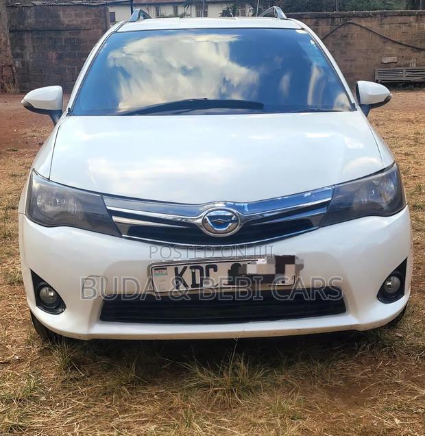 Toyota Corolla Fielder 2014 Pearl