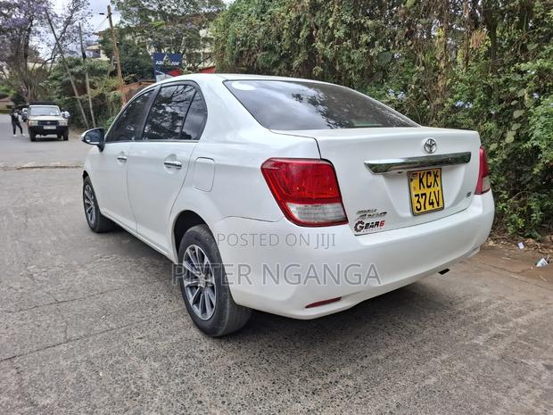 Toyota Axio 1.5 X 2WD 2012 White