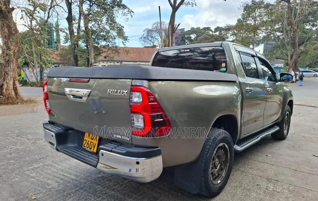 Toyota Hilux Revo Double Cab Deisel 2.4 AWD 2021 Brown