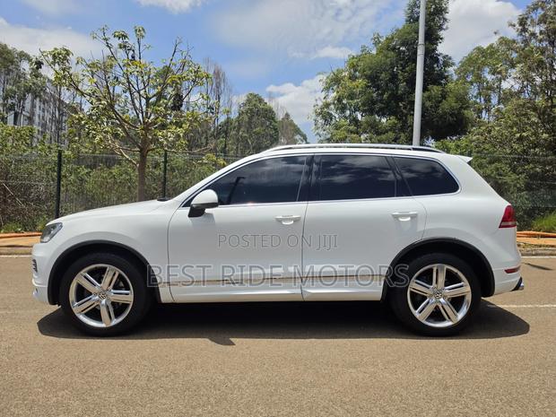 Volkswagen Touareg TDI Executive 2012 White