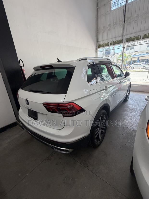 Volkswagen Tiguan 2021 White