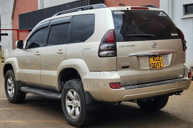 Toyota Land Cruiser 2008 Gold