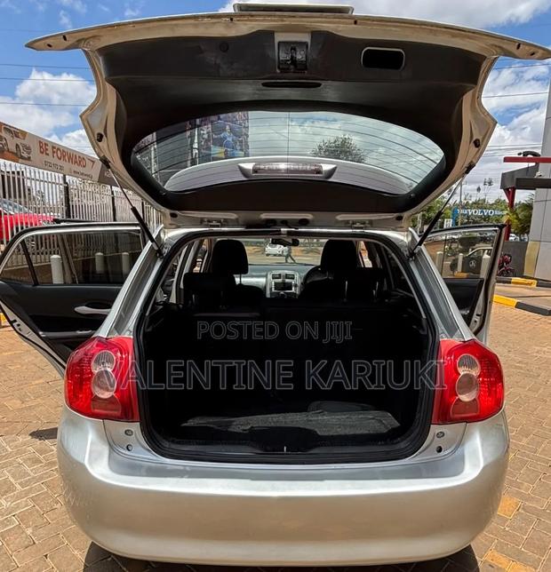 Toyota Auris 2006 Silver