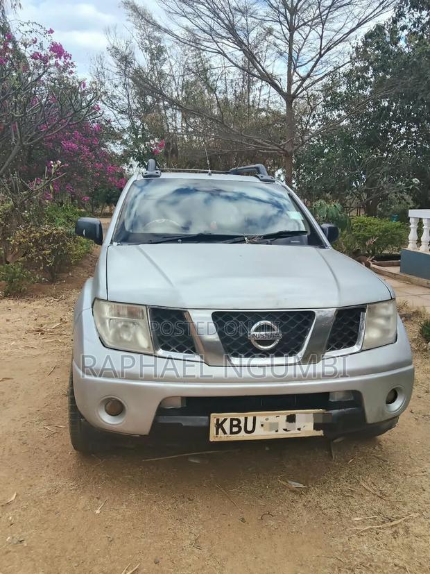 Nissan Navara 2005 Silver