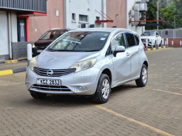 Nissan Note 1.2 Petrol 2012 Silver