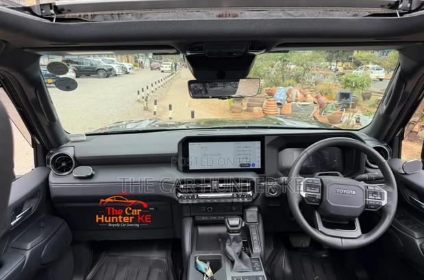 Toyota Land Cruiser Prado 2.7 2024