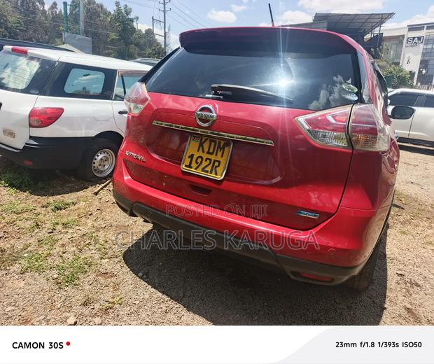 Nissan X-Trail 2014 Red
