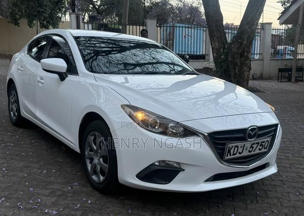Mazda Axela 2015 White