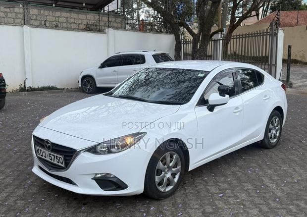 Mazda Axela 2015 White