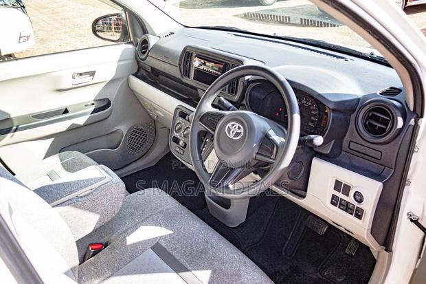 Toyota Passo 2019 White