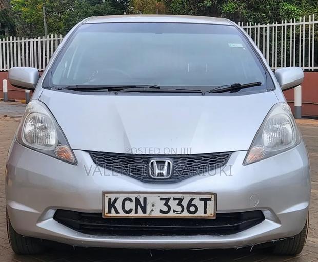 Honda Fit 2010 Silver