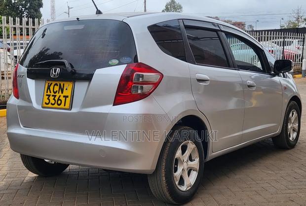 Honda Fit 2010 Silver