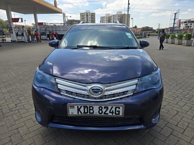 Toyota Corolla Fielder 2013 Blue