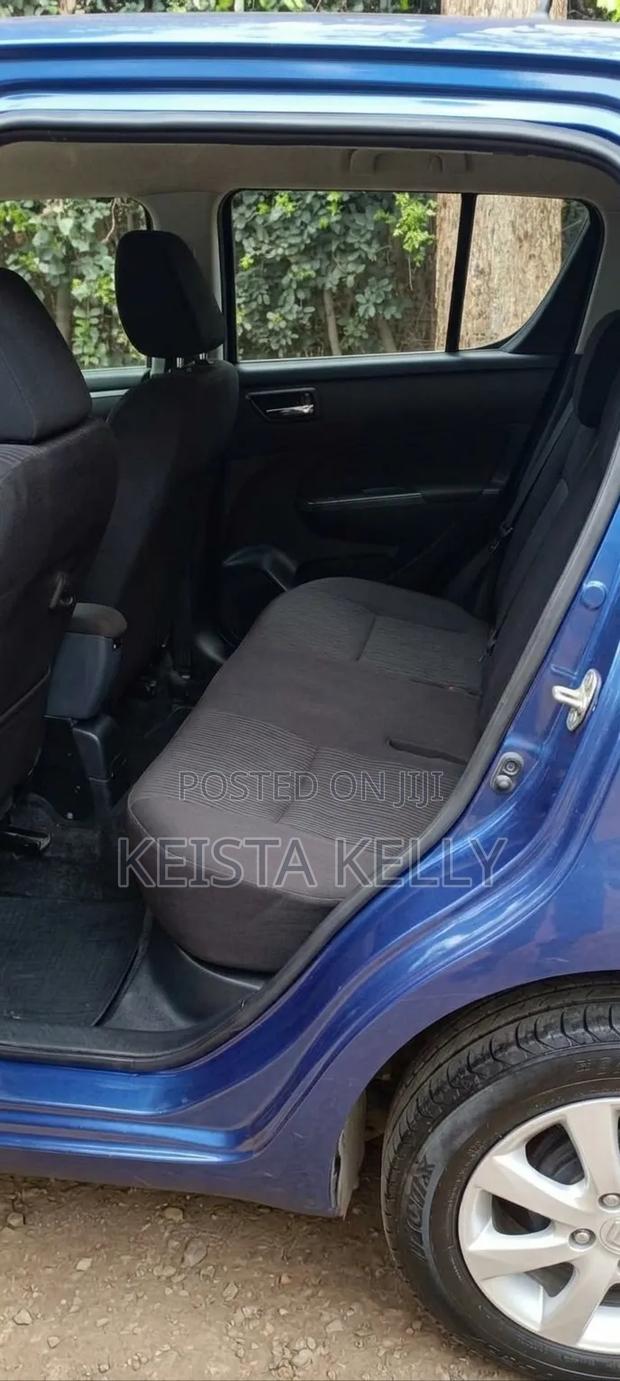 Suzuki Swift 2012 Blue