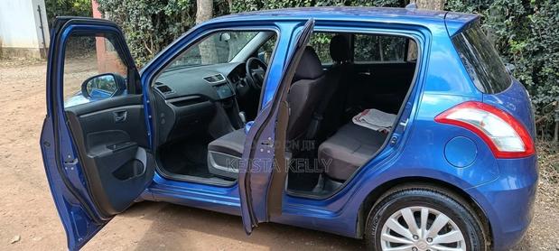 Suzuki Swift 2012 Blue