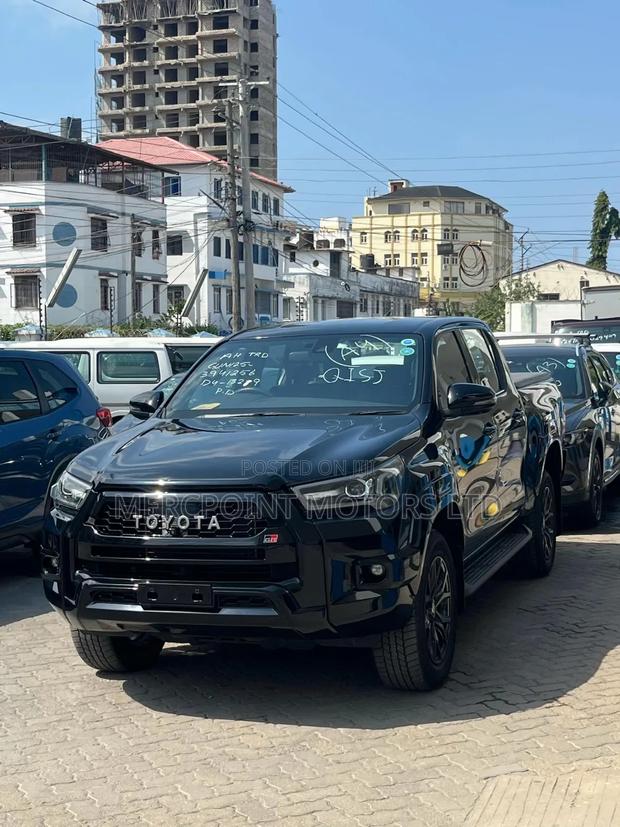 Toyota Hilux Revo Double Cab Deisel 2.4 AWD 2020 Matt Black