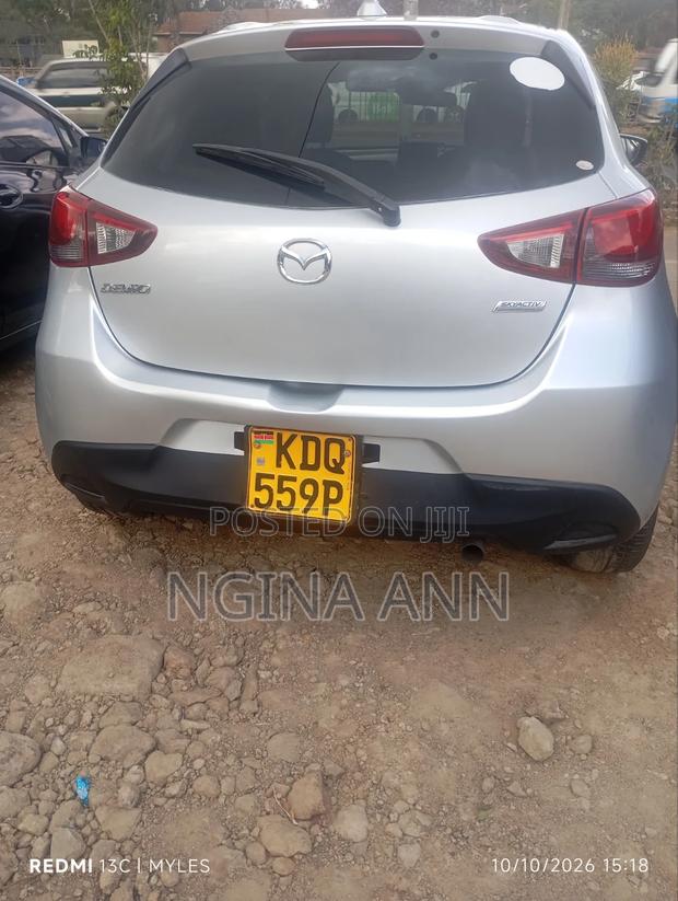 Mazda Demio 2017 Silver