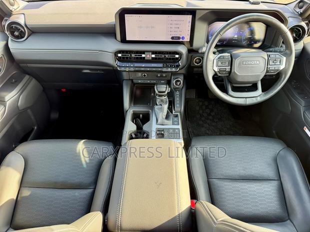Toyota Land Cruiser Prado 2.8 2024 Brown