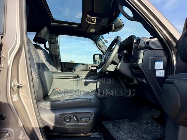 Toyota Land Cruiser Prado 2.8 2024 Brown