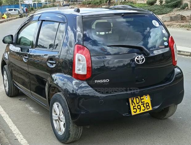 Toyota Passo 1.0 FWD 2014 Black