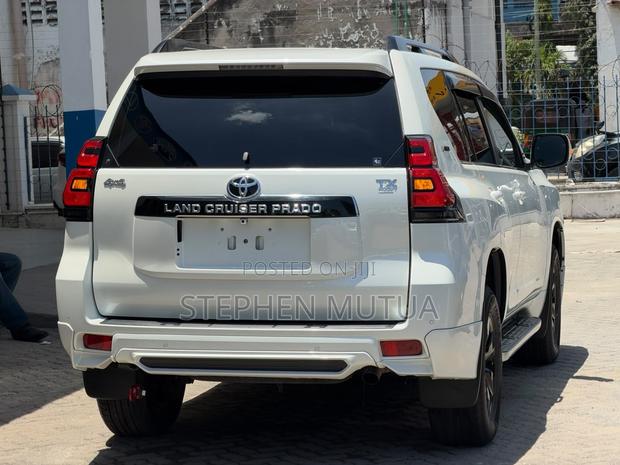 Toyota Land Cruiser Prado 2.7 2020 White