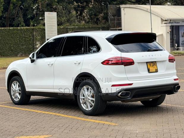 Porsche Cayenne S 4dr SUV AWD (3.6L 6cyl Turbo 8A) 2015 White
